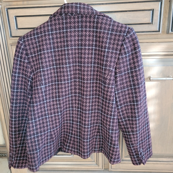 Jacket - Picture 2 of 3